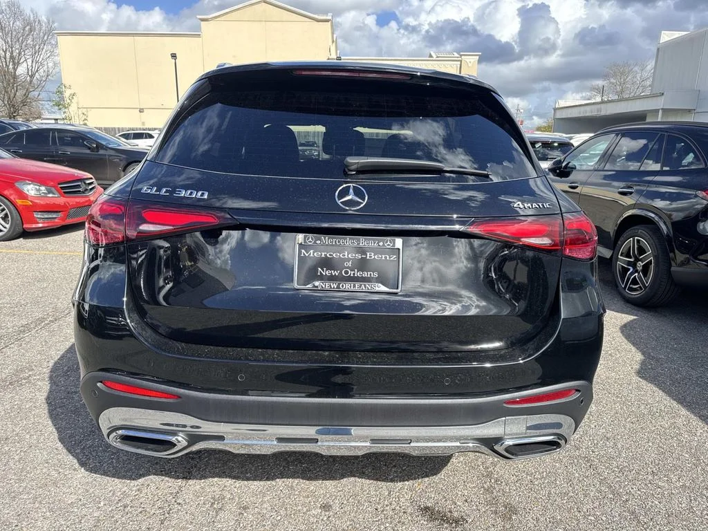 Certified Used 2026 Black Mercedes-Benz GLC 300 image 4