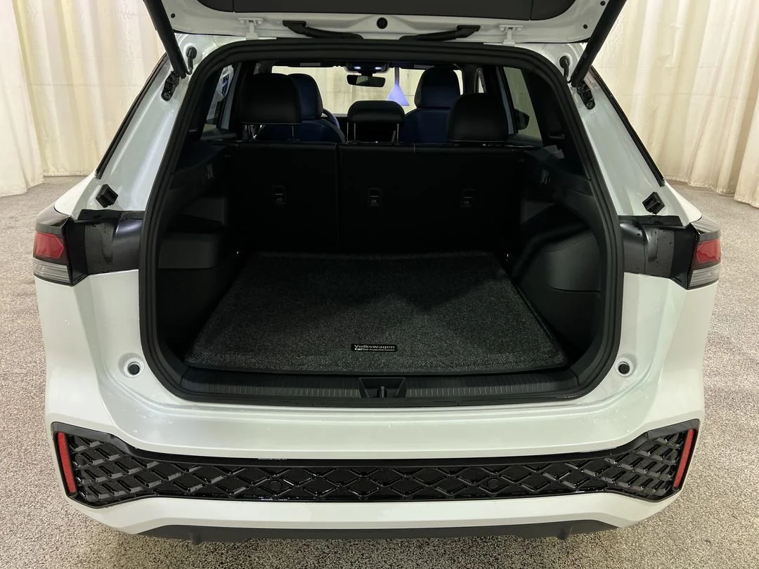 2026 Volkswagen Tiguan SE R-LINE BLACK - Photo 17