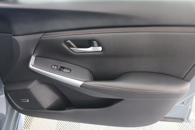 Used 2024 Gray Nissan SR image 29