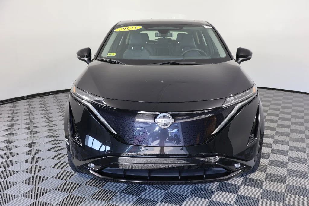 Used 2023 Black Diamond Pearl Nissan PLATINUM+ e-4ORCE image 3