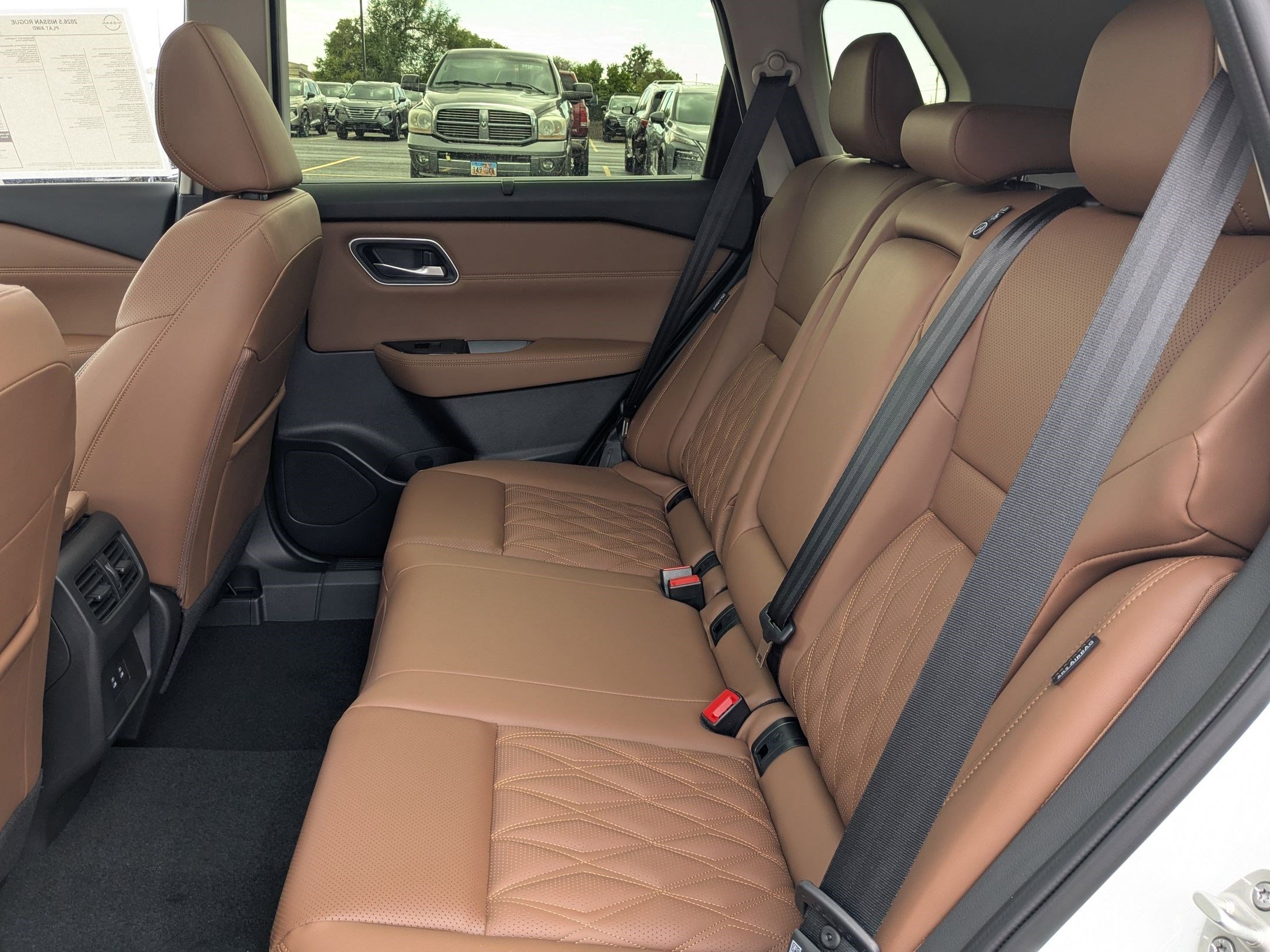 New 2026 Everest White Pearl Tricoat Nissan Platinum image 16
