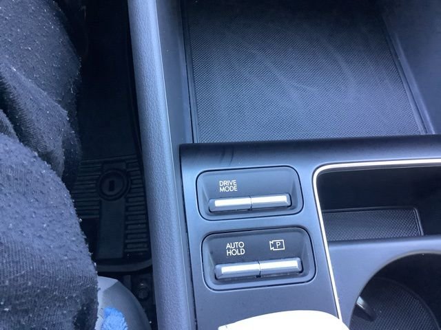 Certified Used 2025 White Hyundai SEL image 27