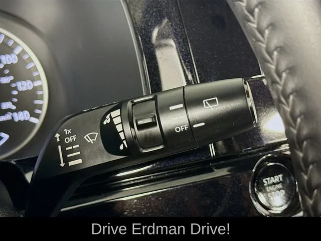 2025 Nissan Pathfinder SV - Photo 16