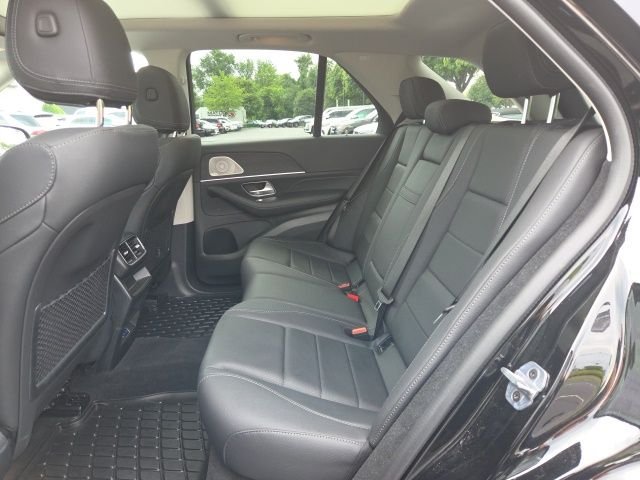 Used 2026 Black Mercedes-Benz GLE 350 image 4
