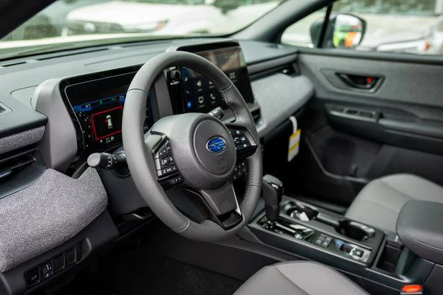 New 2026 Crystal White Pearl Subaru Premium image 32