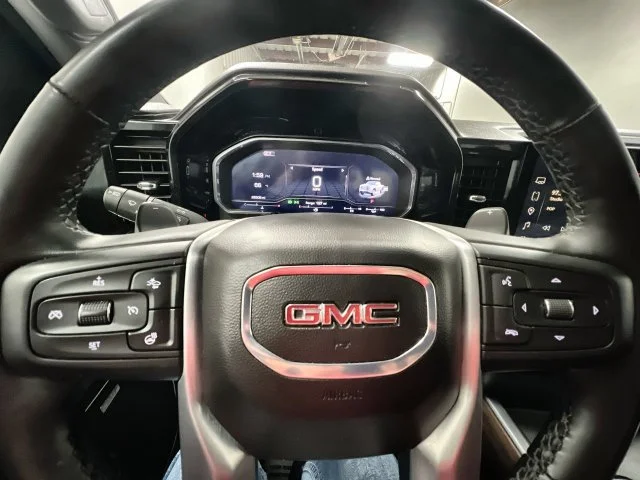 2024 GMC Sierra 1500 SLT - Photo 11