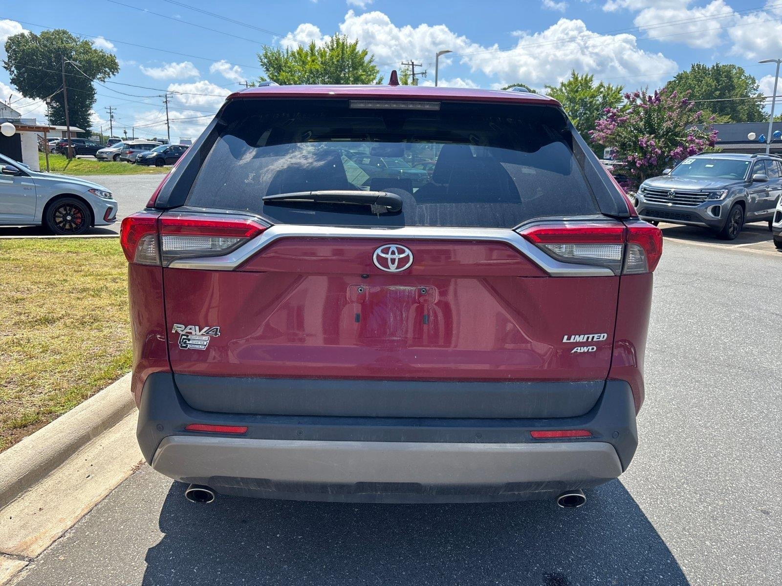 Used 2020 Ruby Flare Pearl Toyota Limited image 4