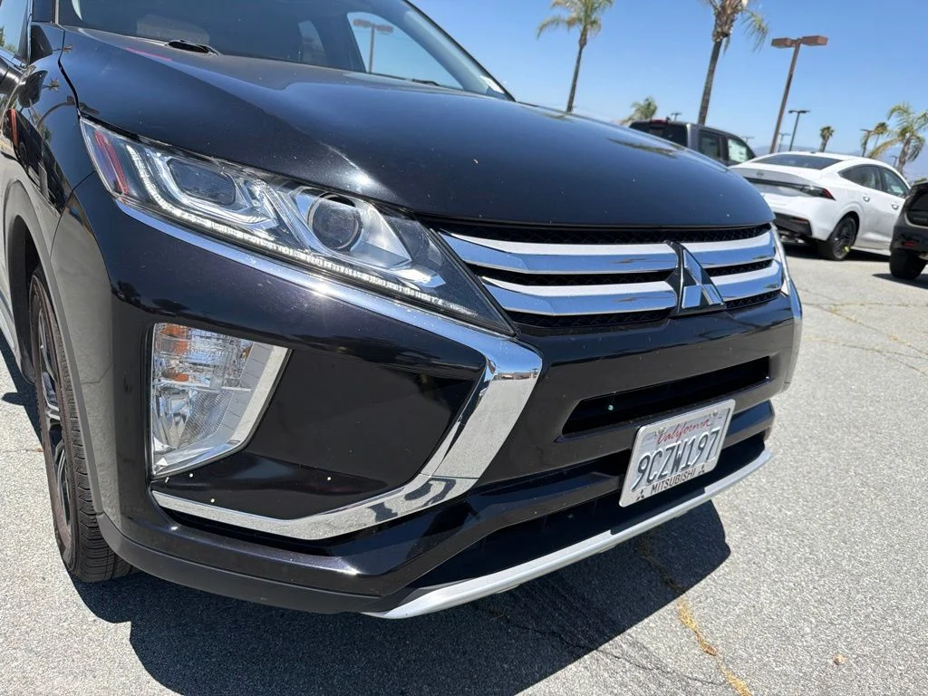 Used 2020  Mitsubishi SE image 10