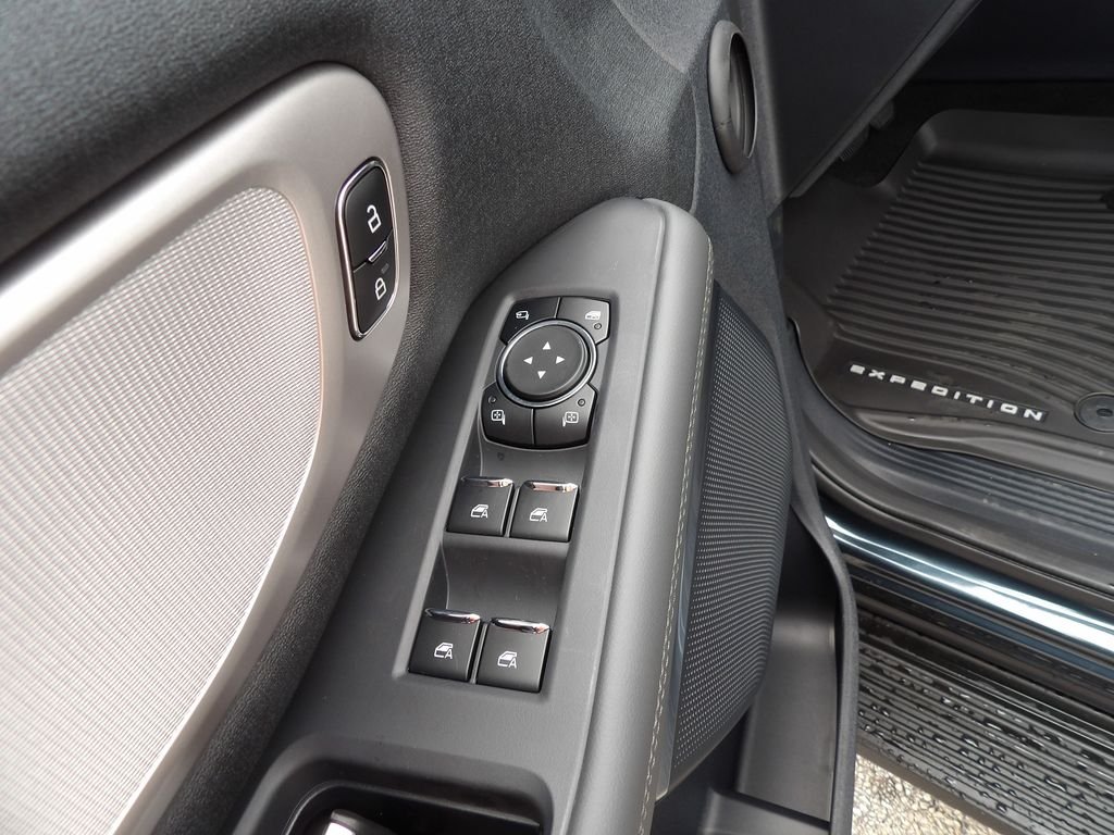 New 2026 Stone Blue Metallic Ford Active image 9