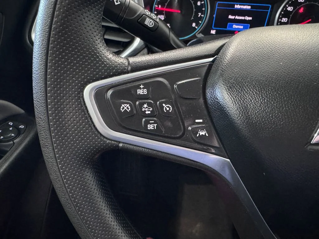 2022 Chevrolet Equinox LS - Photo 14
