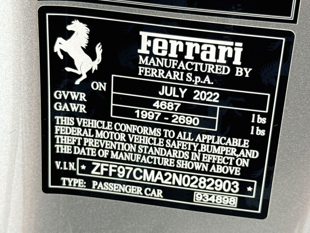 Used 2022  Ferrari Base image 39