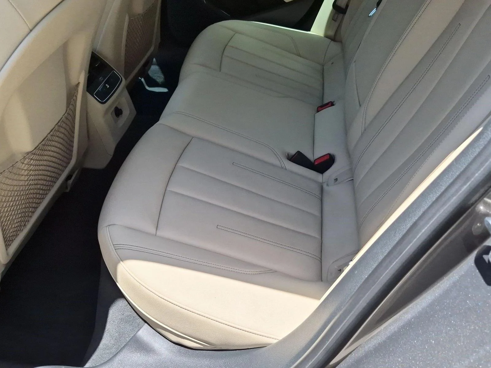 Used 2022 Florett Silver Metallic Audi Premium image 19