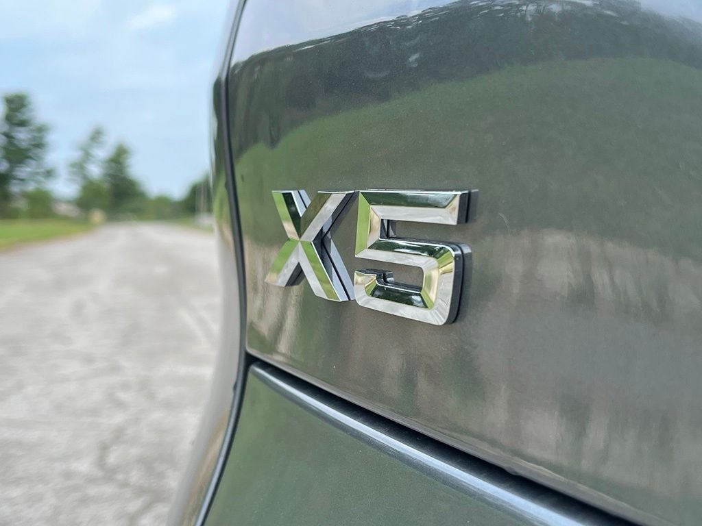 Used 2026 Gray BMW xDrive40i image 15