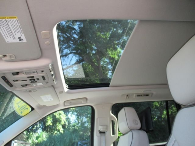 Used 2021 Beige GMC Denali image 19
