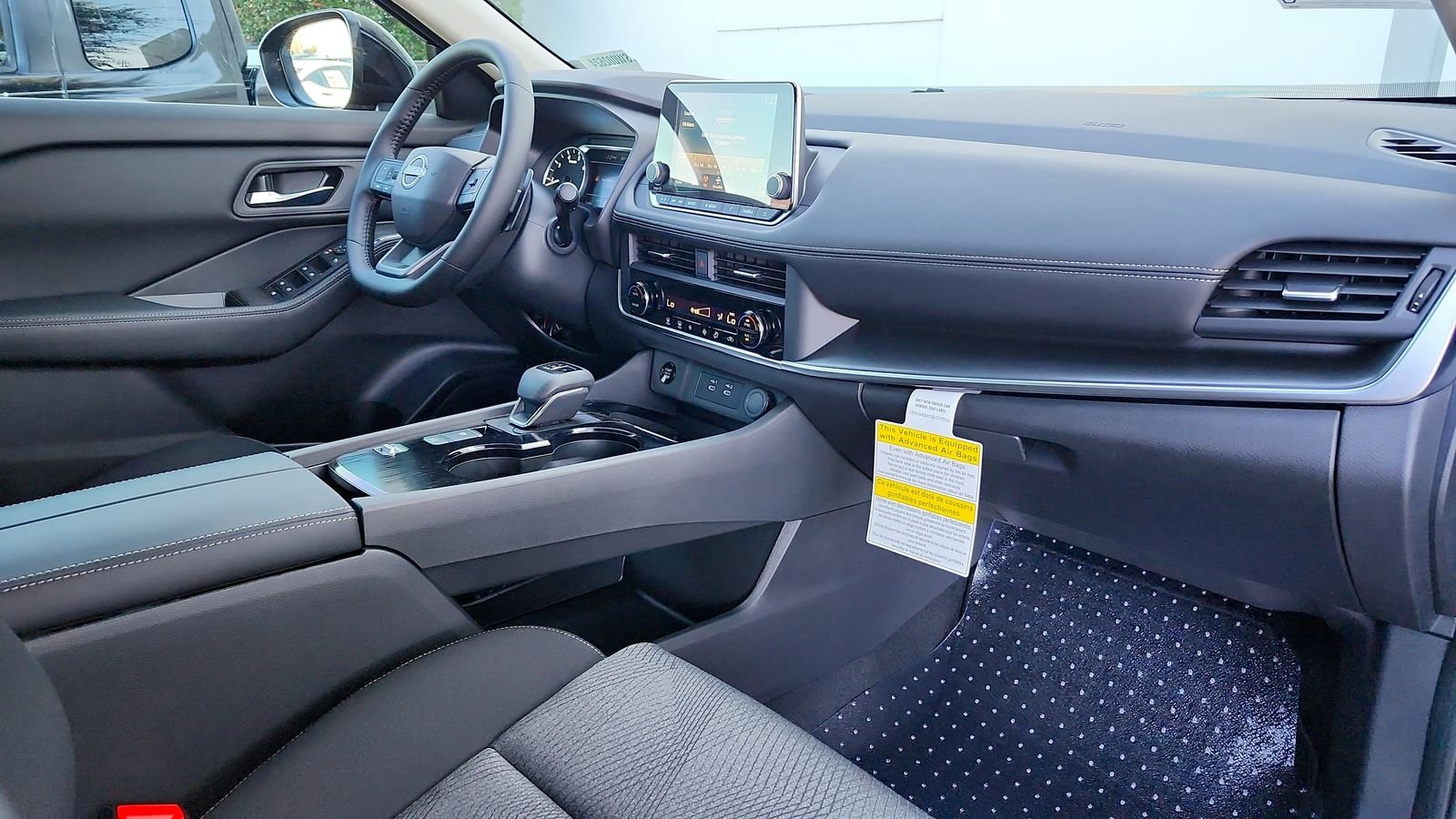 2026 Nissan Rogue SV - Photo 28