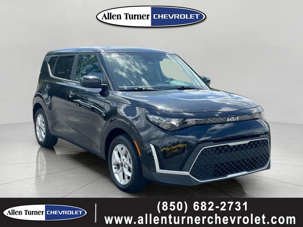 Used 2024 Black Kia LX image 1
