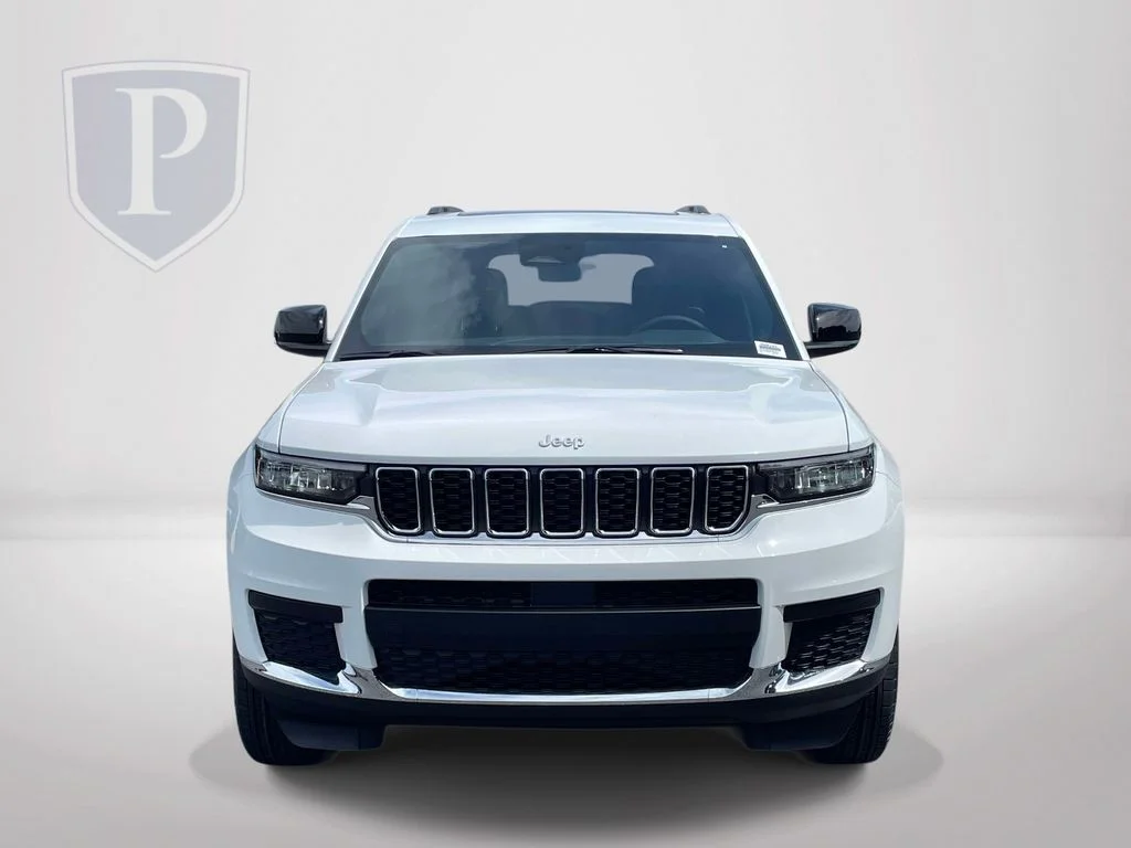 New 2026 Bright White Clearcoat Jeep Laredo image 3