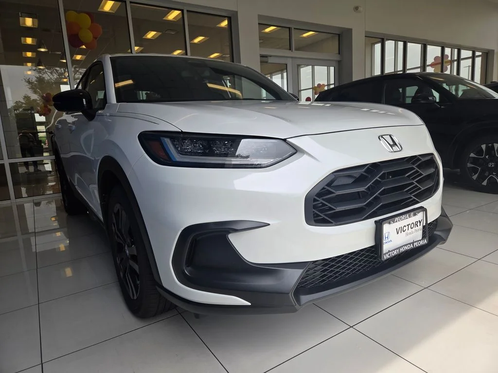 New 2026 Platinum White Pearl Honda AWD SPORT image 3
