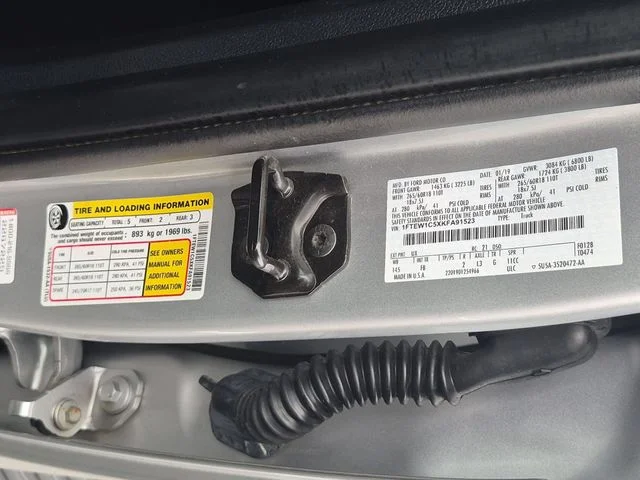 Used 2019 Silver Ford XLT image 37
