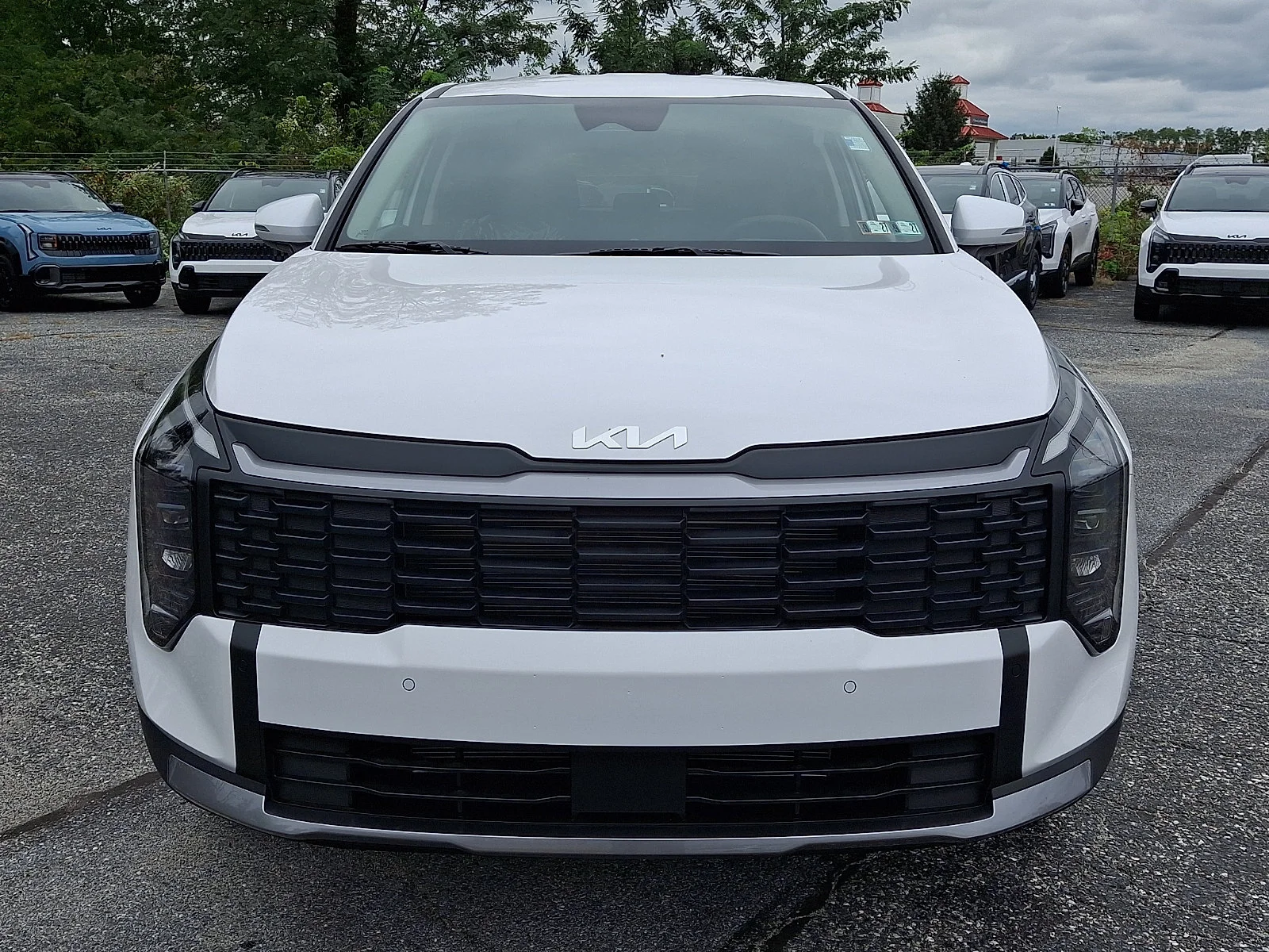 New 2027 White Kia LX image 3