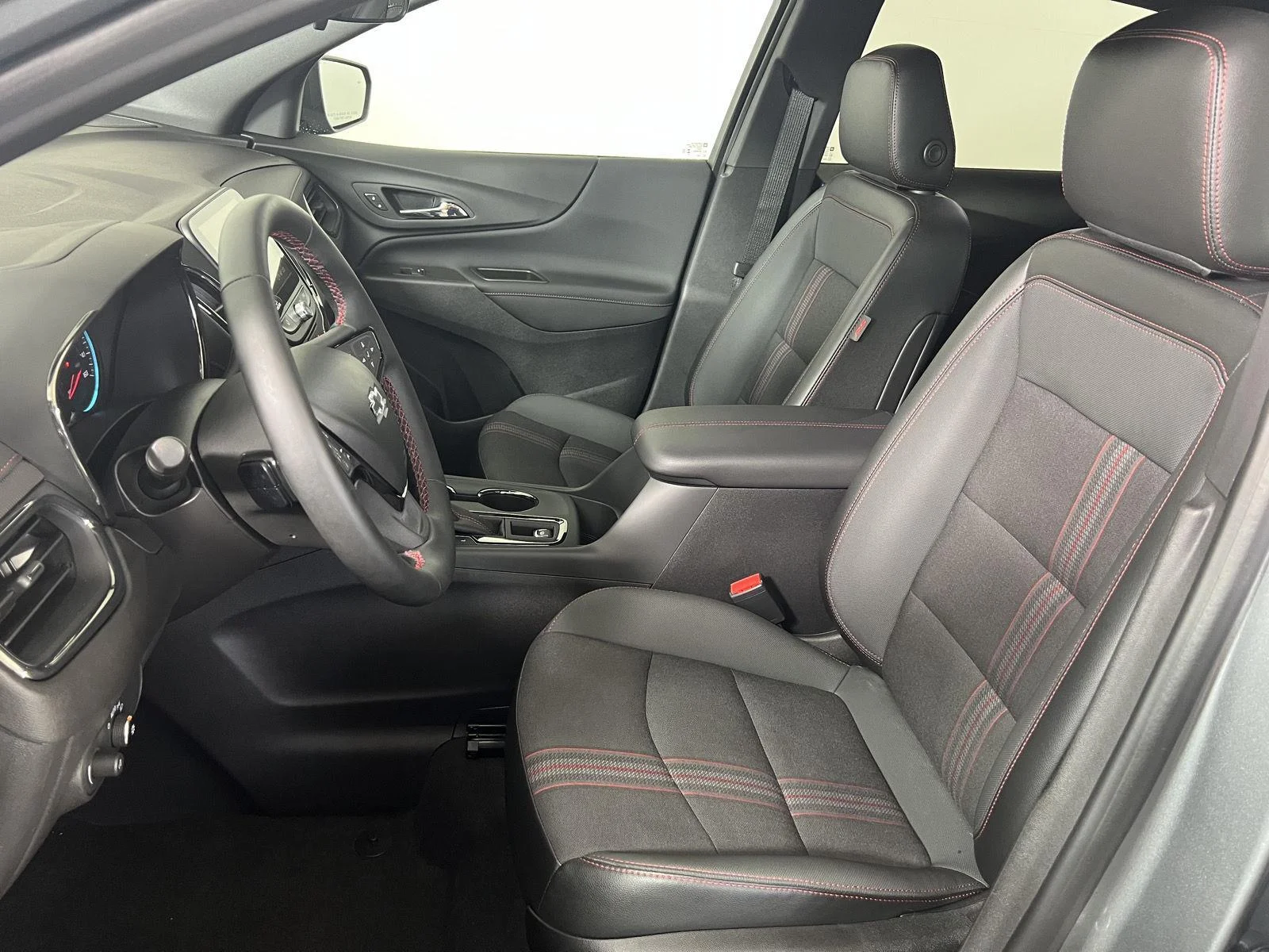 Used 2024 Sterling Gray Metallic Chevrolet RS image 4