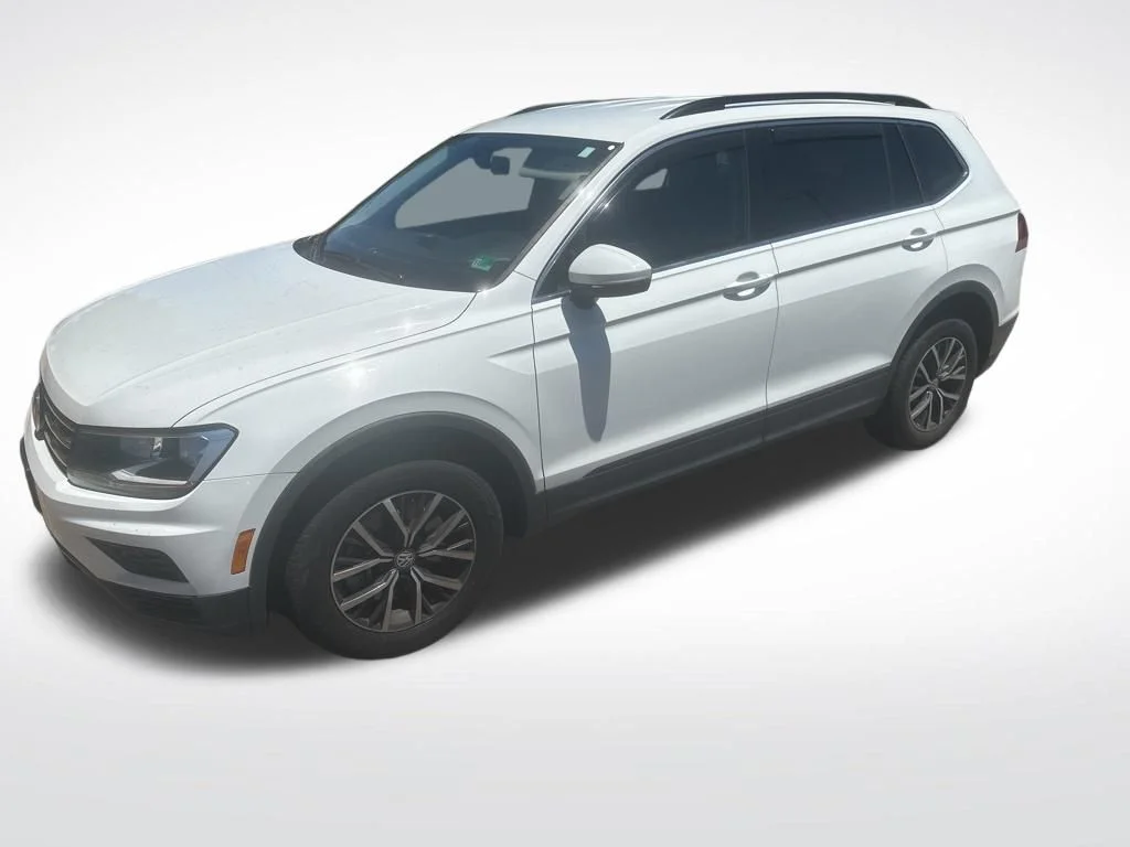 Used 2019 White Volkswagen 2.0T SEL R-Line image 4