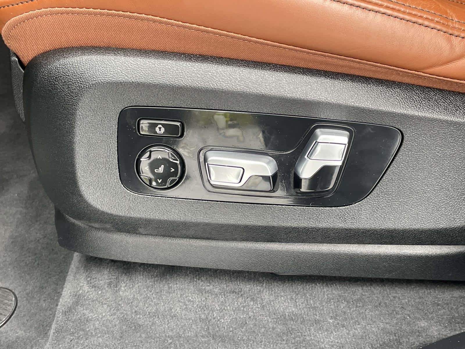 Used 2022 Arctic Grey Metallic BMW M50i image 21