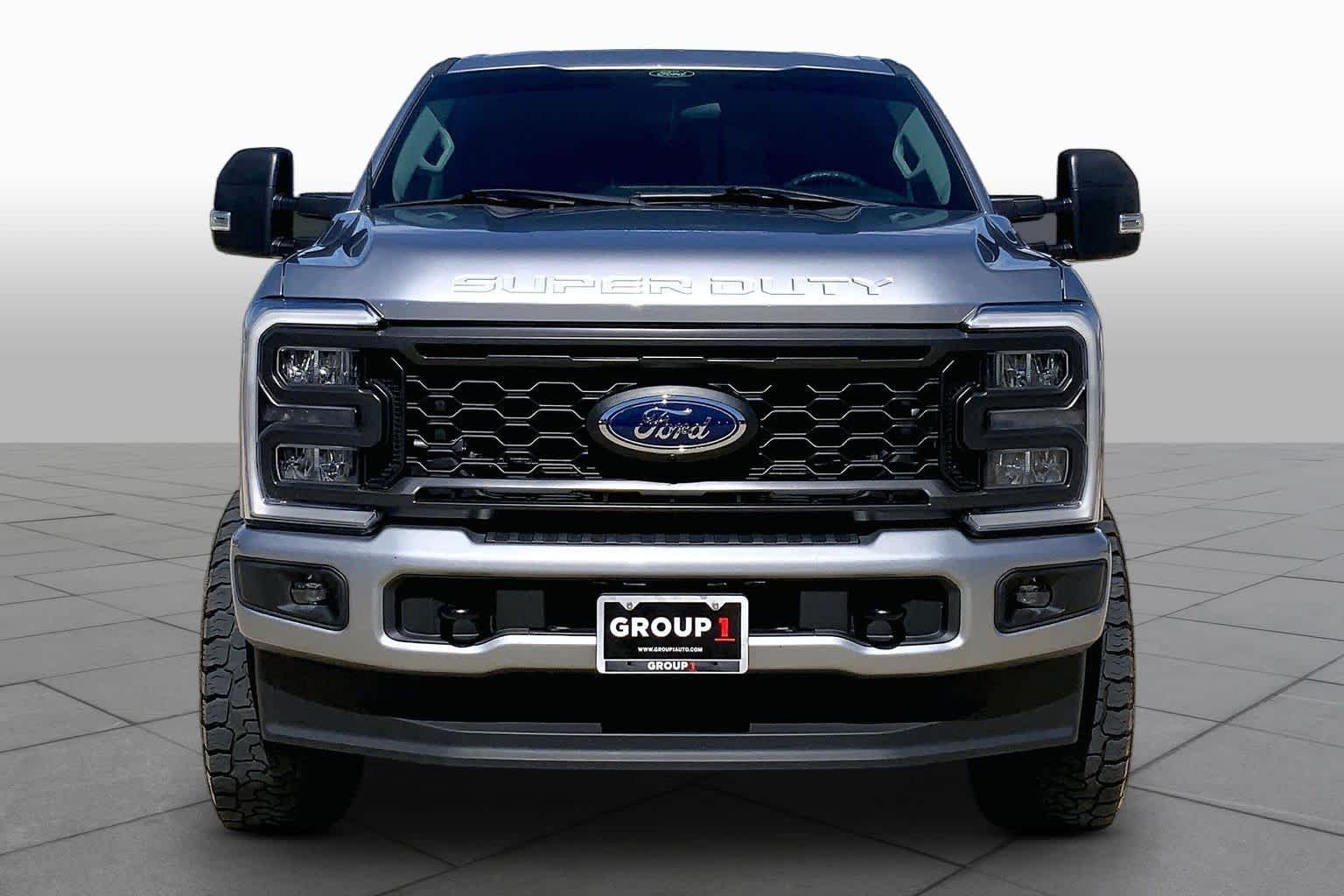 Used 2024 Iconic Silver Metallic Ford XL image 4