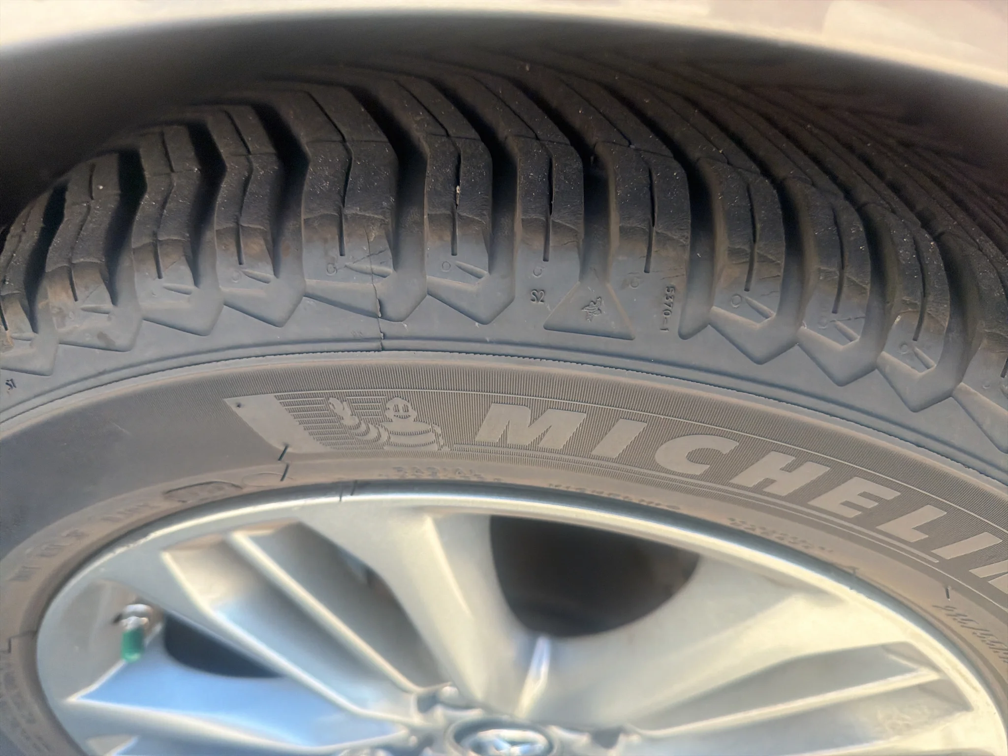 Used 2016 Predawn Gray Mica Toyota SE image 6