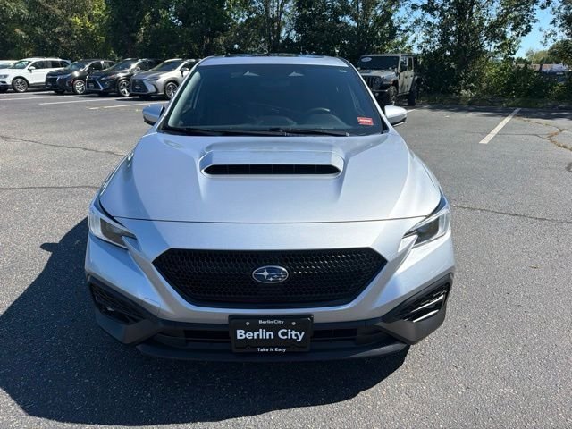 Used 2023 Ice Silver Metallic Subaru Limited image 9