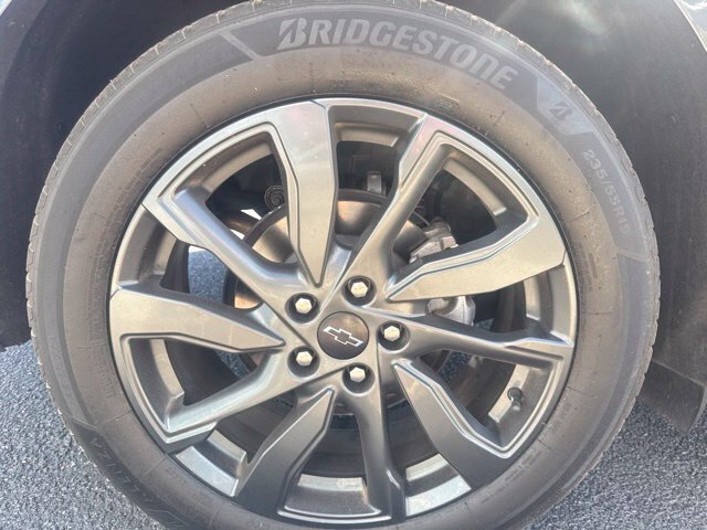 Used 2023 Gray Chevrolet RS image 6
