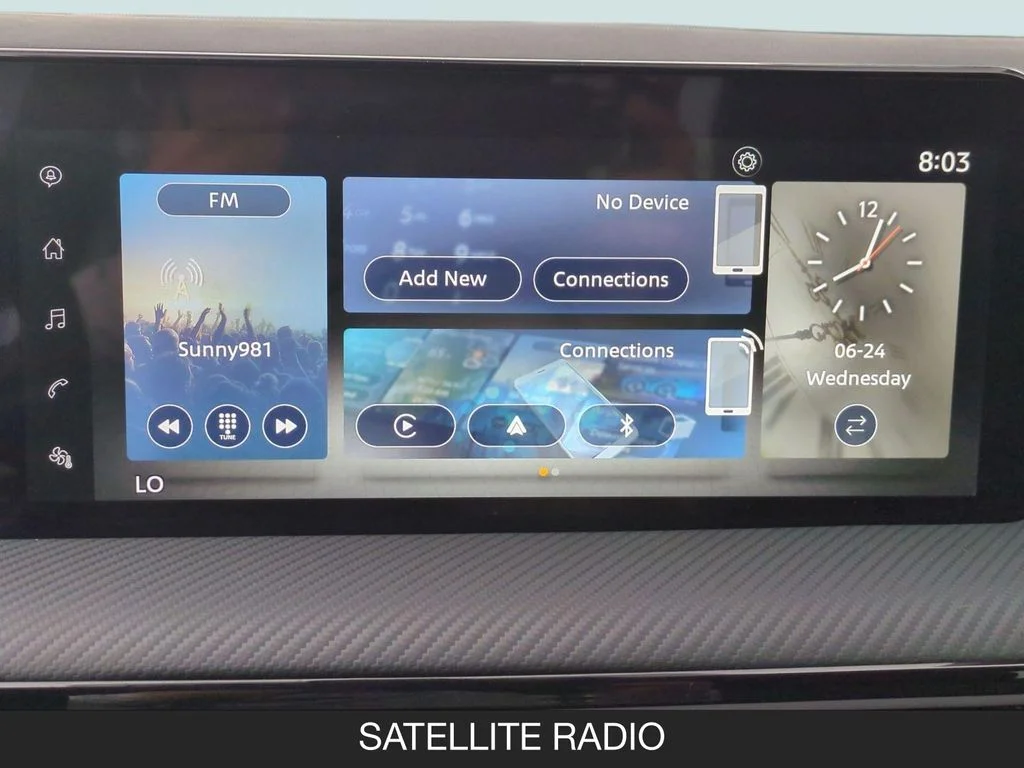 Used 2025 Black Nissan SR image 21