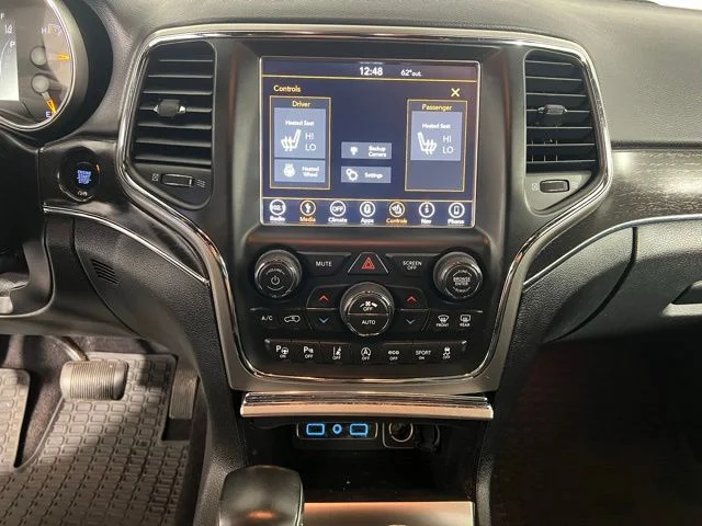 Certified Used 2018 White Jeep Limited image 22
