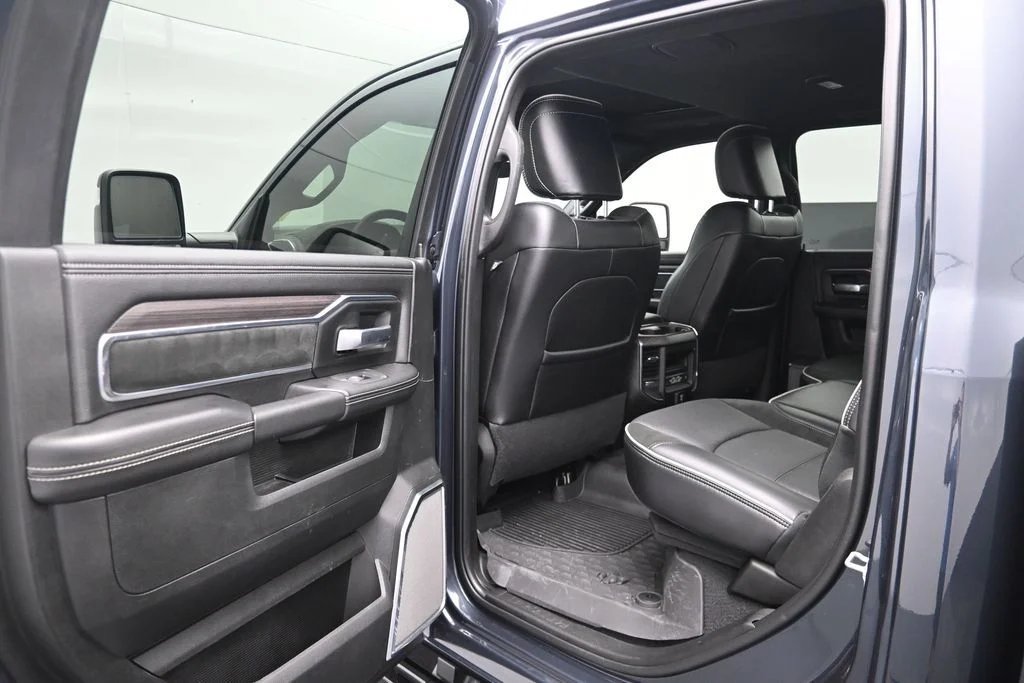 Used 2025 Blue Ram Laramie image 12