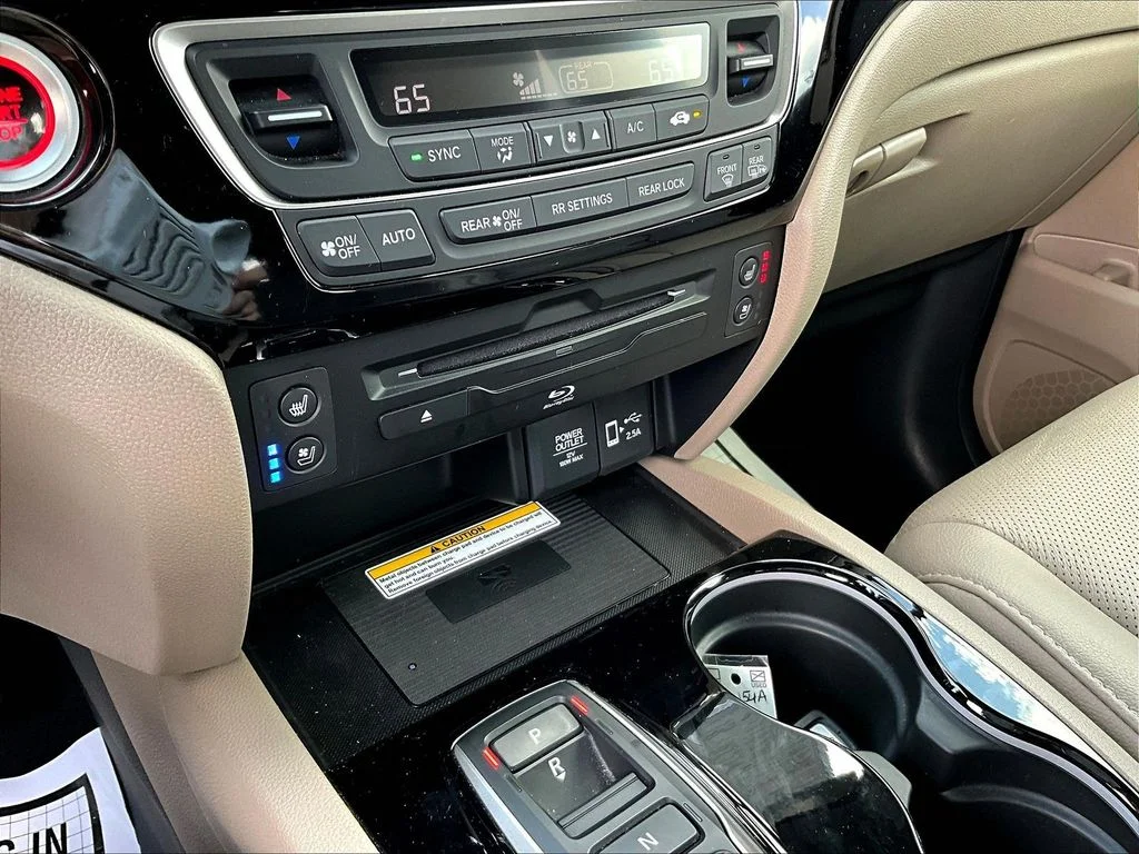 2022 Honda Pilot Elite - Photo 18