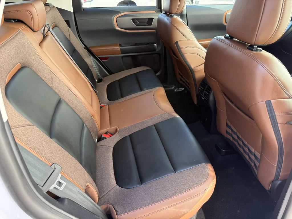 Used 2025  Ford Outer Banks image 17