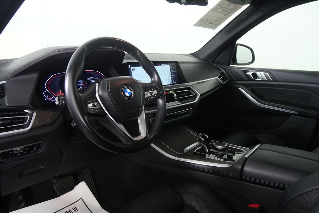 Used 2023 Mineral White Metallic BMW sDrive40i image 11
