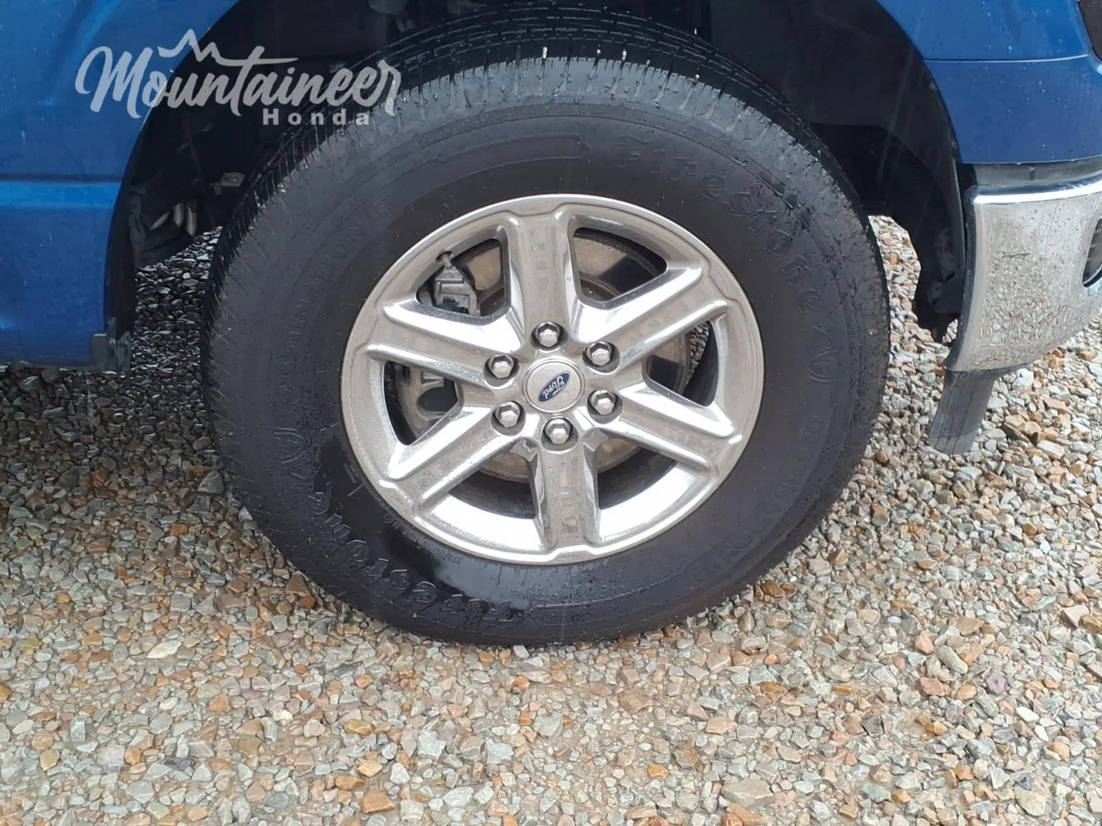 Used 2024 Atlas Blue Ford XLT image 9