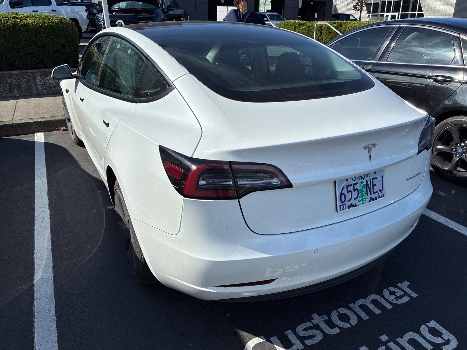 Used 2021  Tesla Long Range image 7