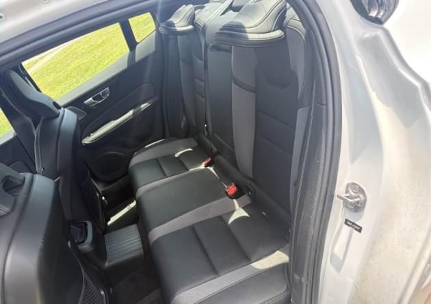 Used 2024 Crystal White Volvo Ultimate image 12