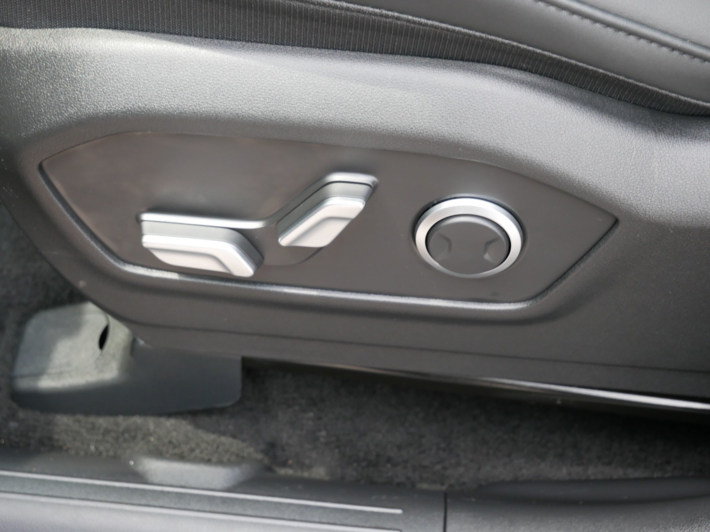 Certified Used 2026 Ecotronic Gray Matte Hyundai XRT image 20