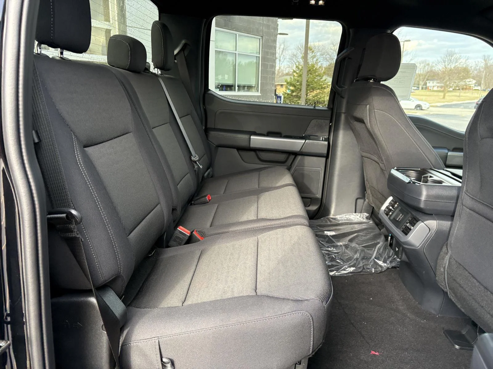 New 2026 Agate Black Metallic Ford XLT image 21