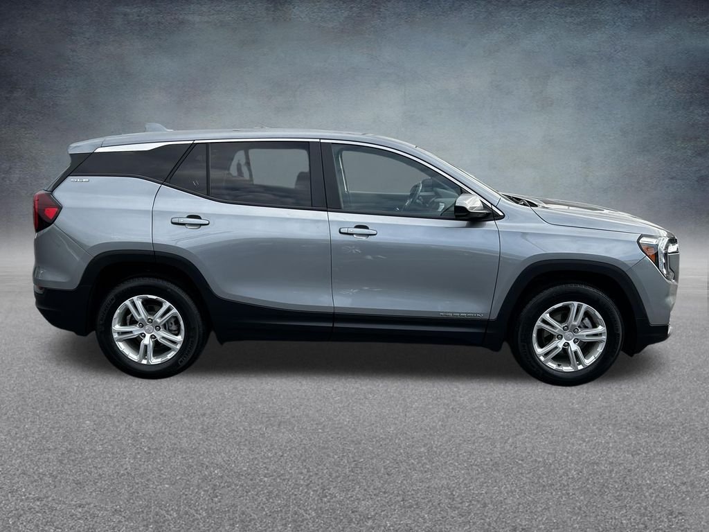 Used 2023 Sterling Metallic GMC SLE image 26