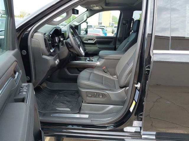 New 2025 Onyx Black GMC SLT image 26