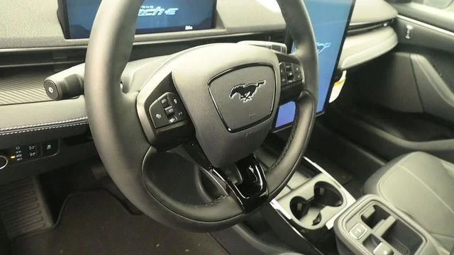New 2026 Glacier Gray Metallic Tri-coat Ford Select image 15