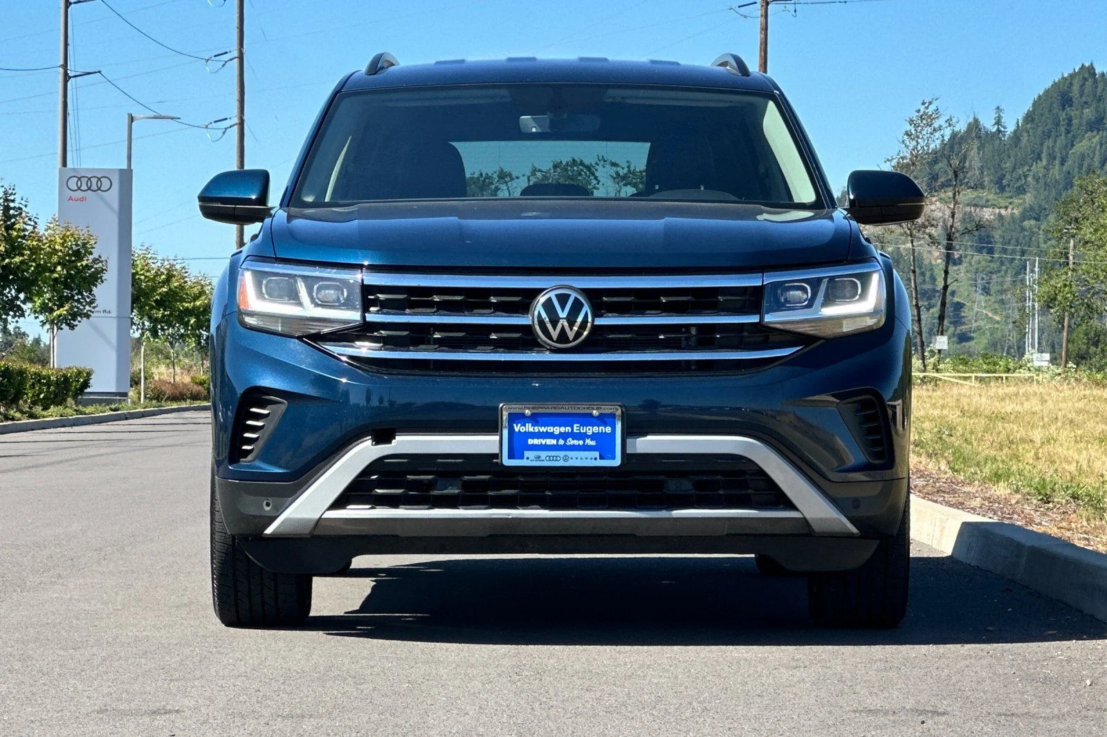 Used 2022  Volkswagen 3.6L V6 SE w/Technology image 8