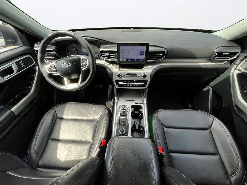 Used 2023 Gray Ford XLT image 13