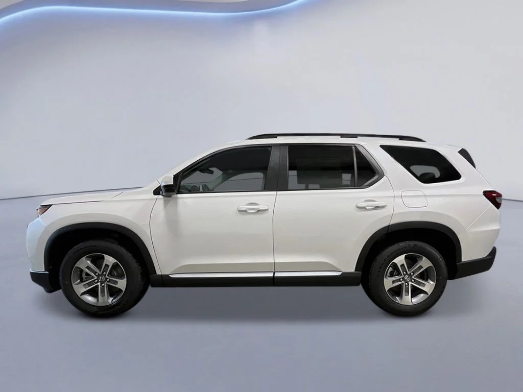 New 2026 Platinum White Pearl Honda EX image 2
