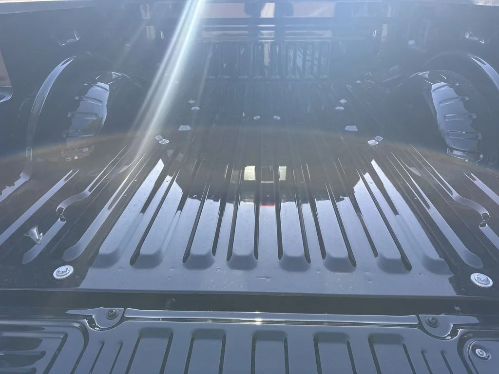 2025 Ford F-350 Super Duty Platinum - Photo 18