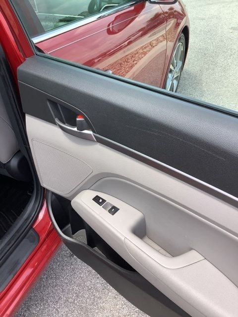 Used 2017 Scarlet Red Hyundai Limited image 22